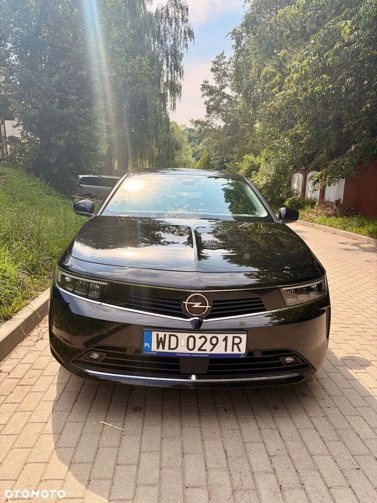 Opel Astra 1.2 T Elegance S&S - 2