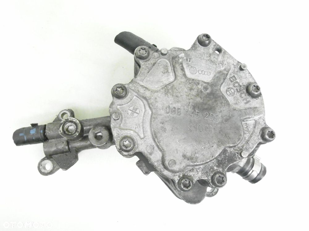 POMPA VACUM AUDI A4 B6 1.9 TDI 038145209C - 6