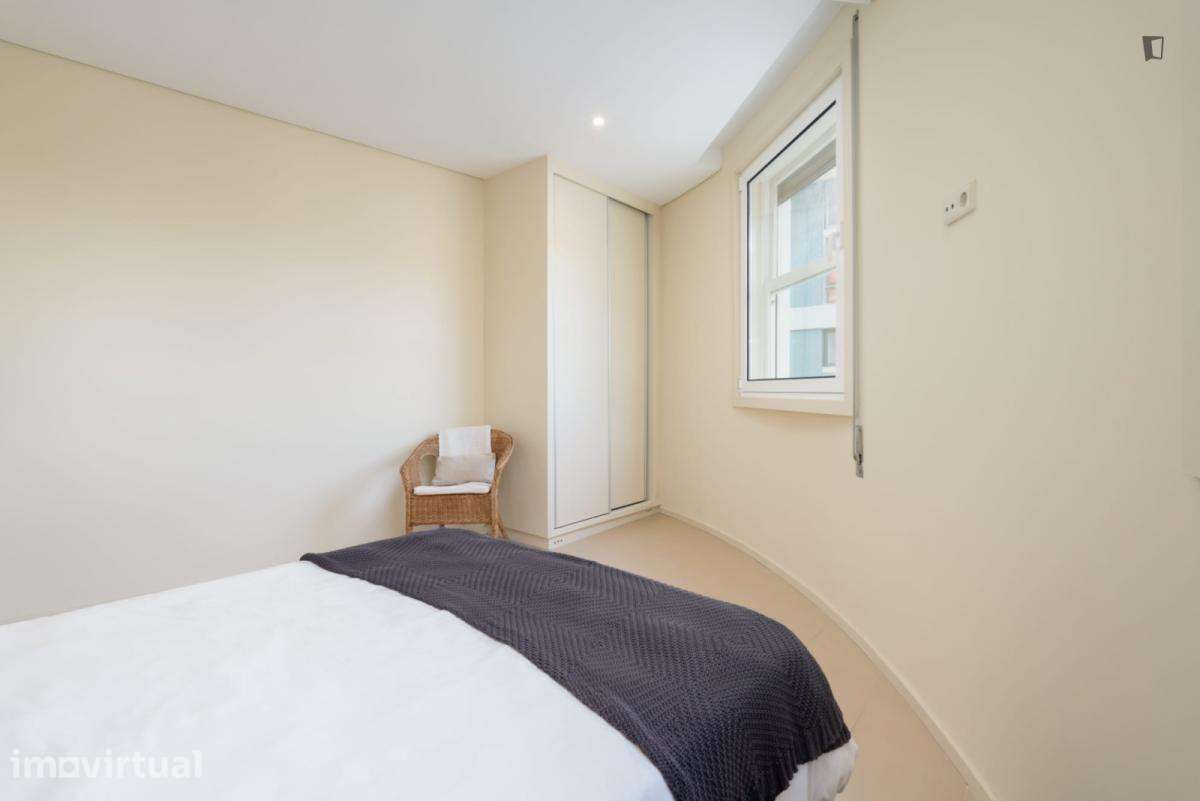 Apartamento com 2 quartos - localizado em Paranhos Porto - Grande imagem: 5/25