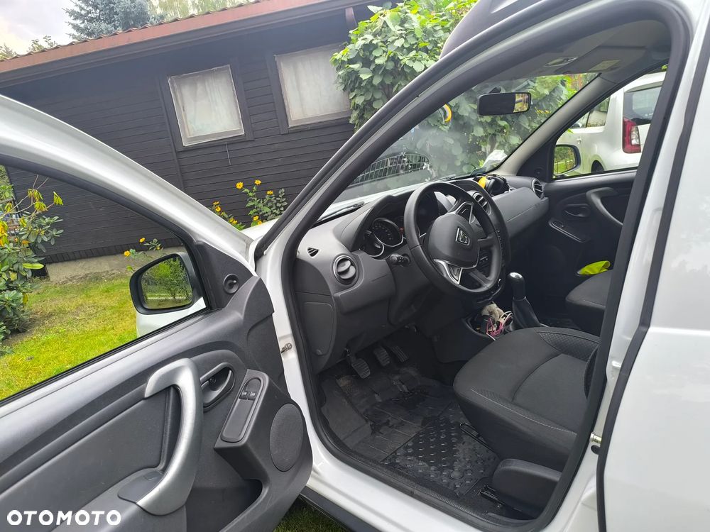 Dacia Duster 1.6 SCe Open S&S - 21