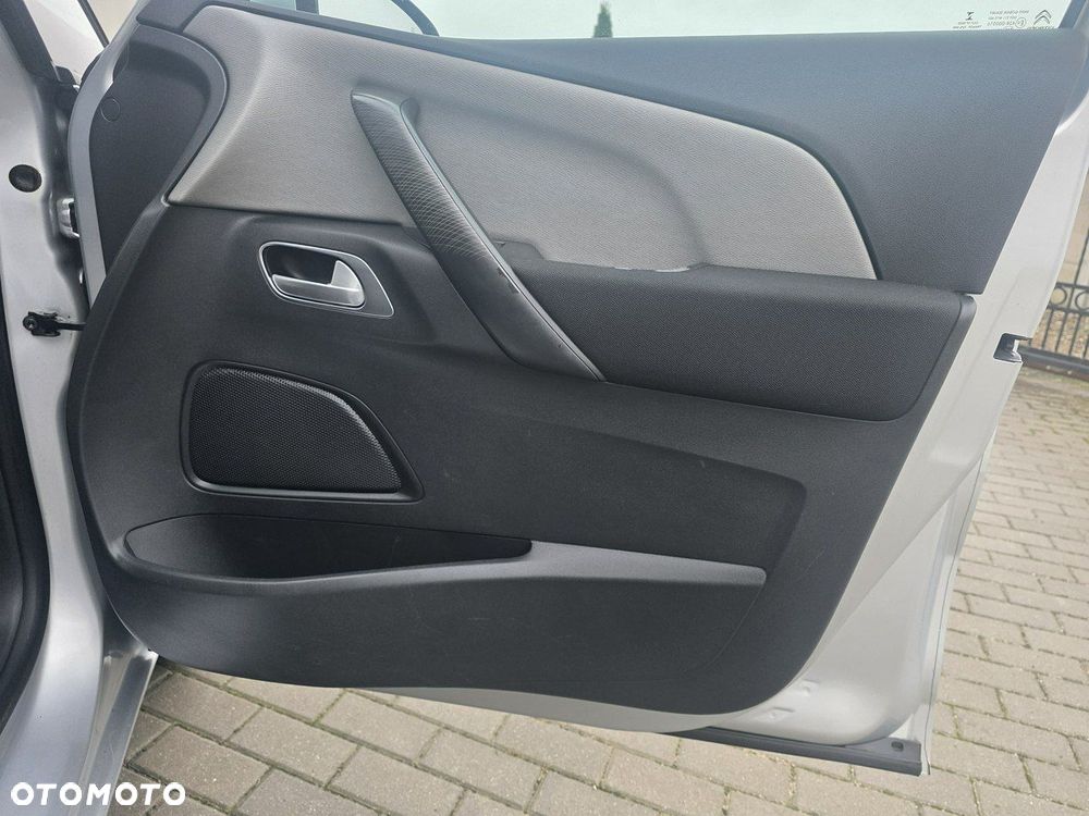 Citroën C4 Grand Picasso - 25