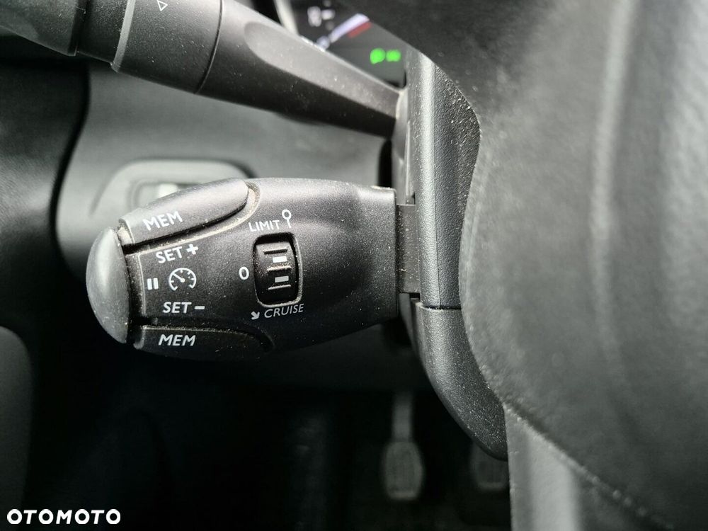 Toyota Proace City Verso 1.2 D-4T Business - 16