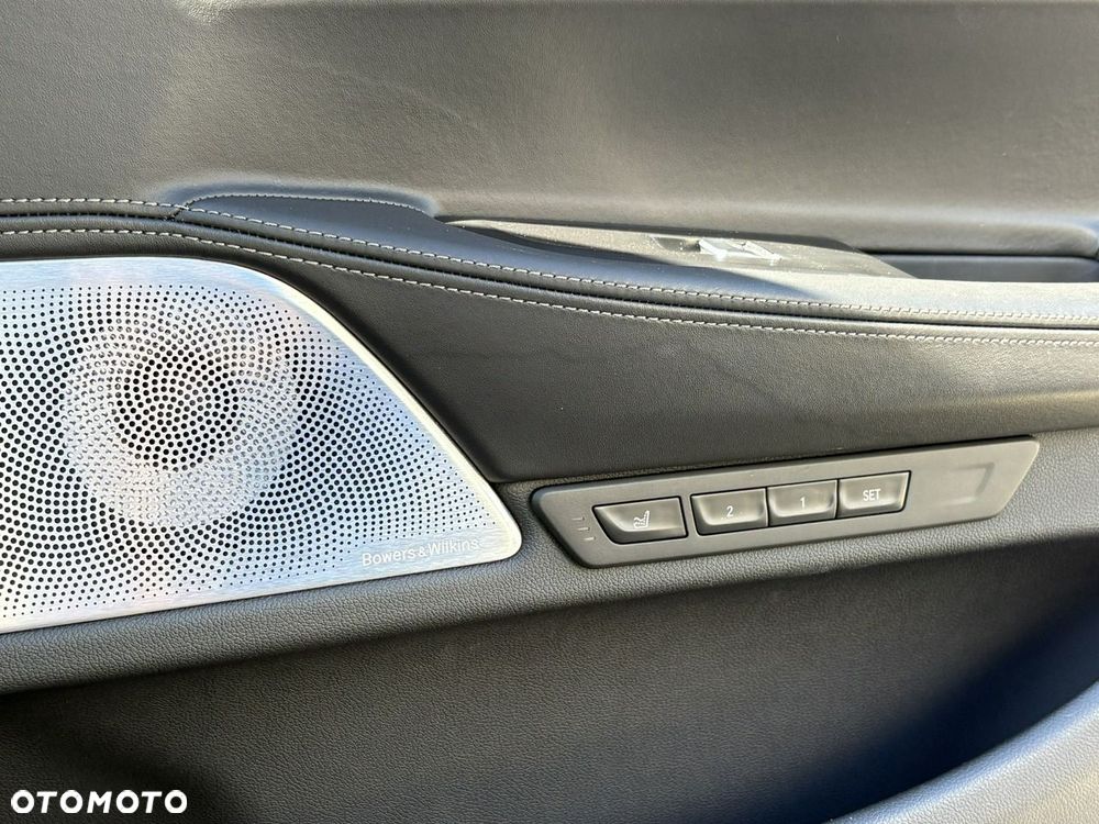 BMW Seria 7 - 20