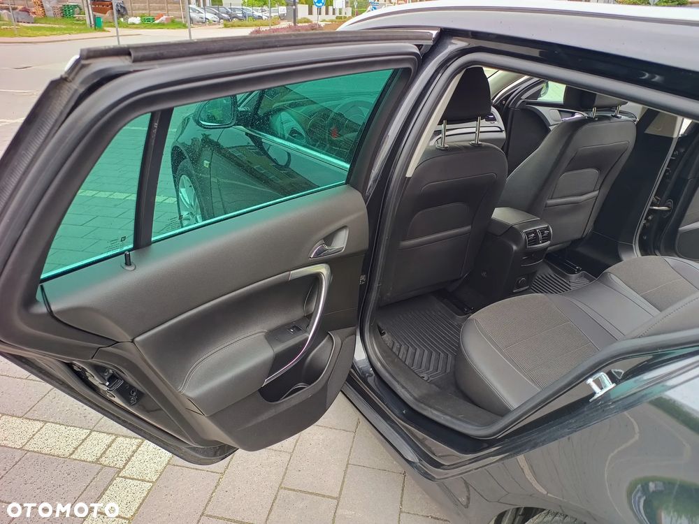Opel Insignia 1.8 - 19