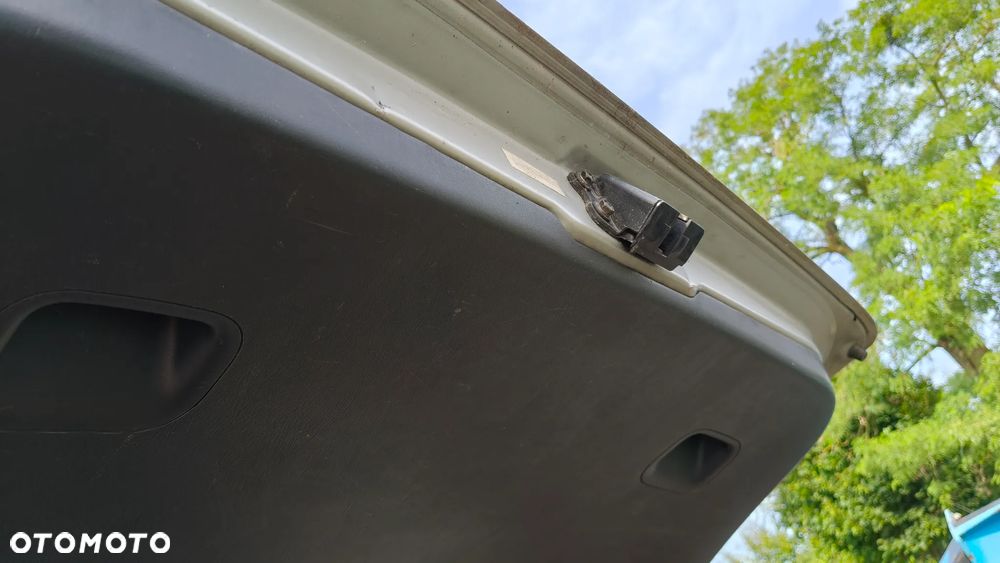 Klapa bagażnika Toyota Corolla Verso 01-04 1D9 - 14