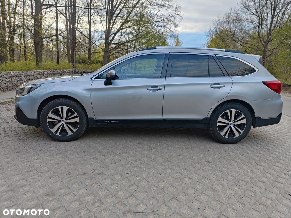 Subaru Outback 2.5i Exclusive - 1