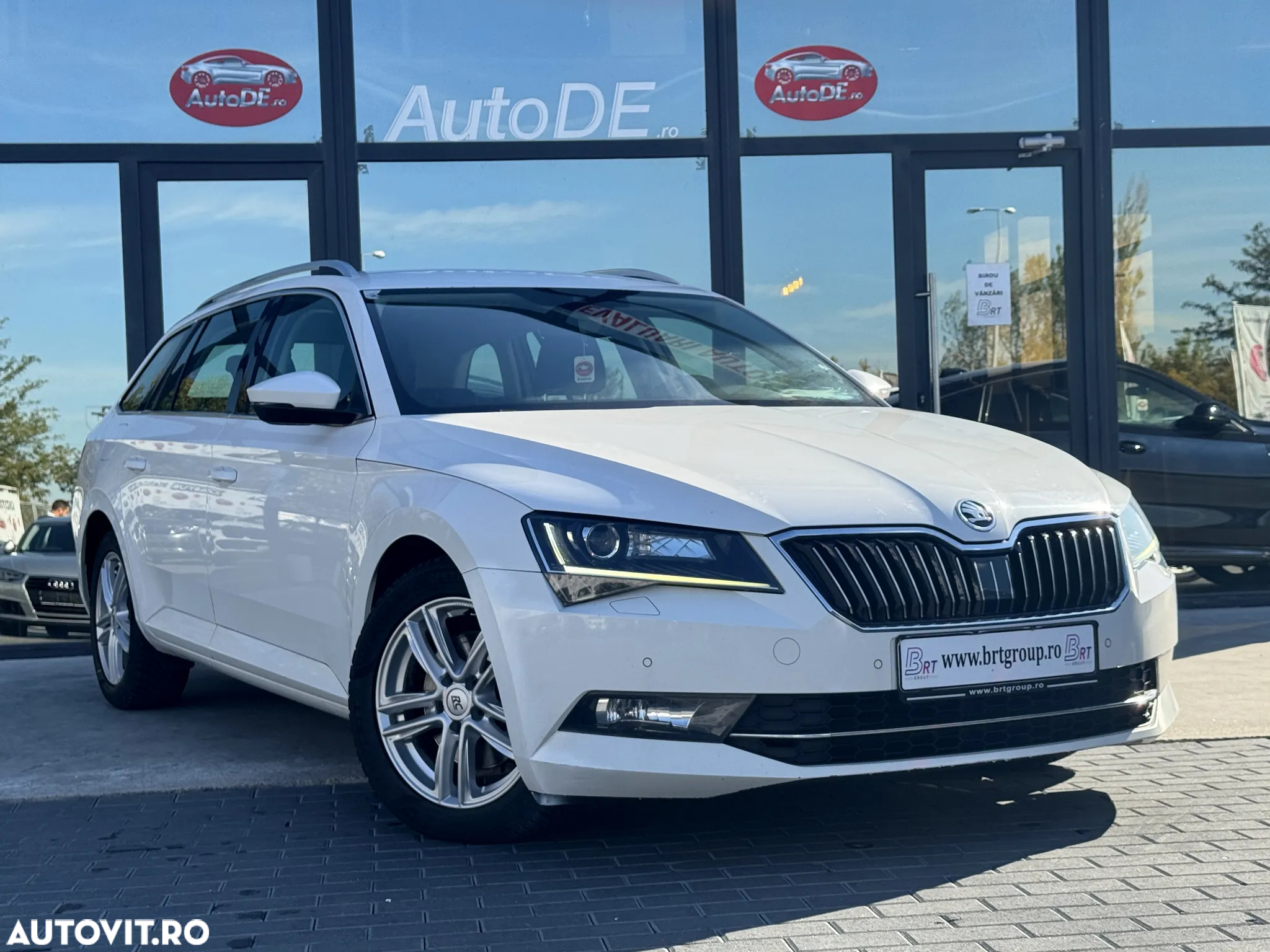 Skoda Superb 2.0 TDI DSG Style - 2