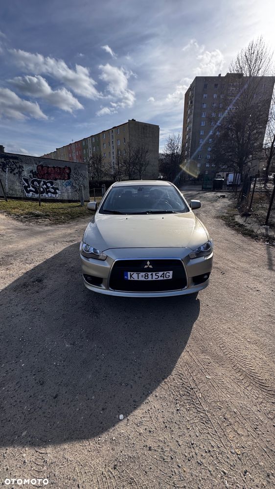 Mitsubishi Lancer - 1