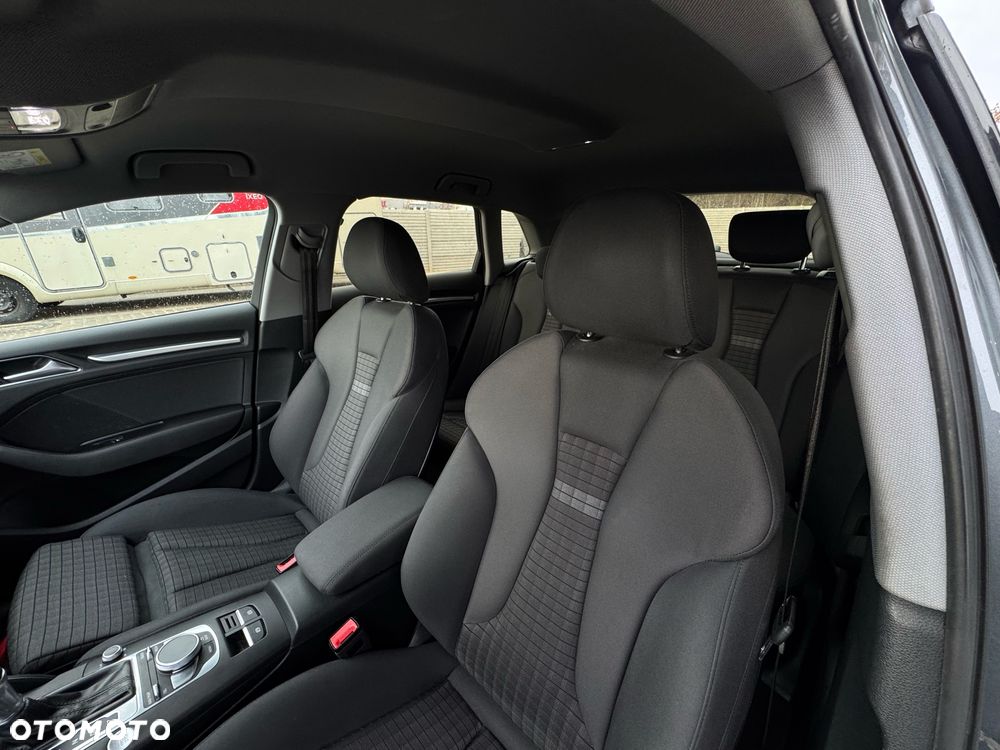 Audi A3 Sportback 35 TFSI Sport S tronic - 8