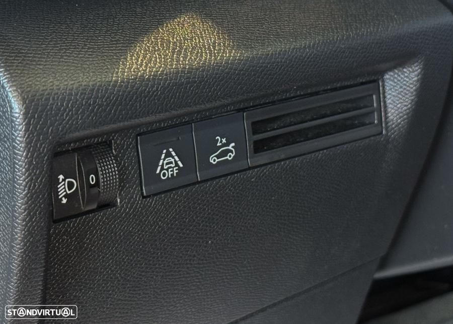 Citroën C4 X 1.2 PureTech Max EAT8 - 16