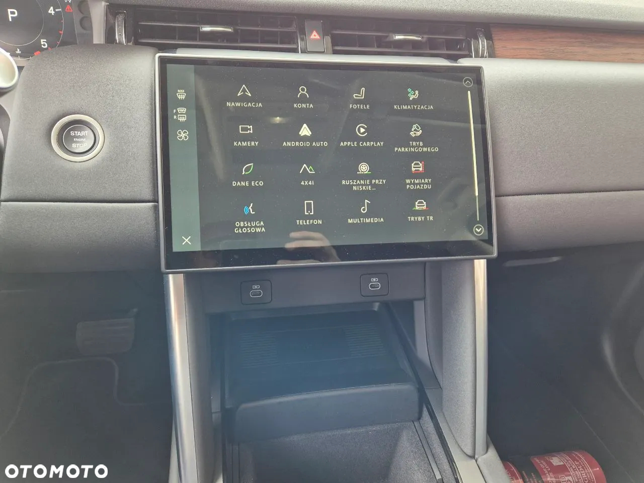 Land Rover Discovery Sport D200 - 12