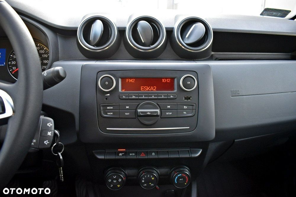 Dacia Duster 1.6 SCe Essential - 20