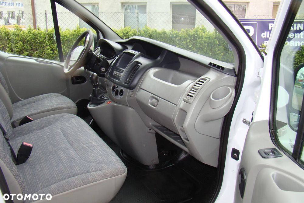Renault Trafic - 8