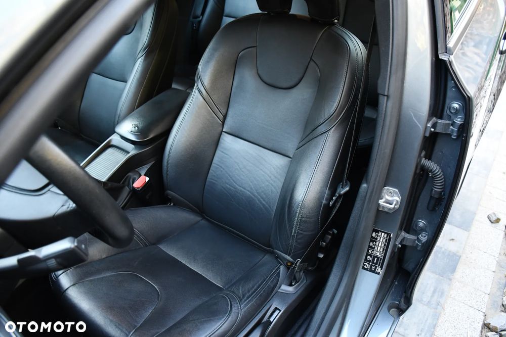 Volvo V40 D2 - 21