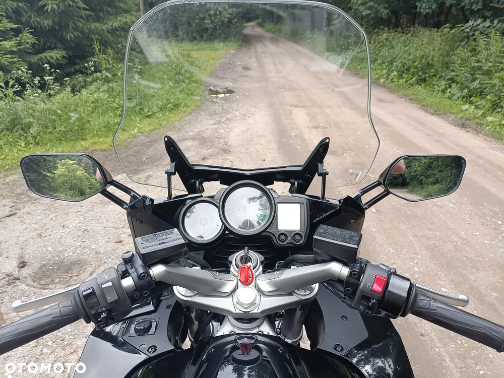 Yamaha FJR - 14