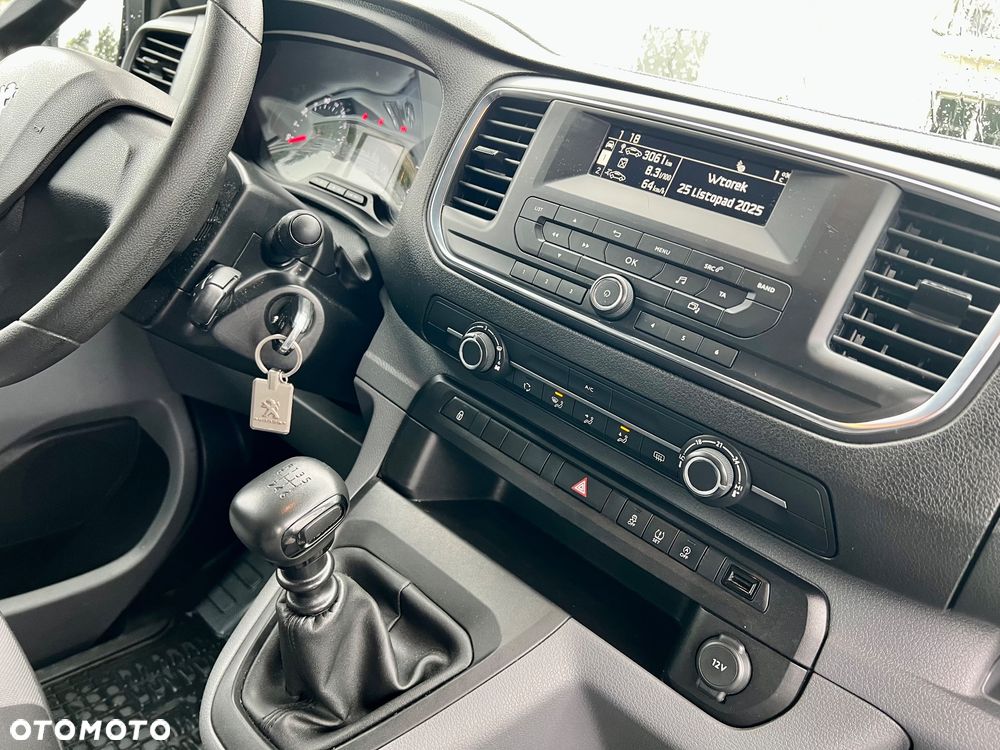 Peugeot Traveller 1.6 BlueHDi Compact Allure - 23