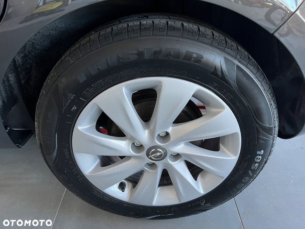 Opel Corsa 1.2 16V Cosmo - 32