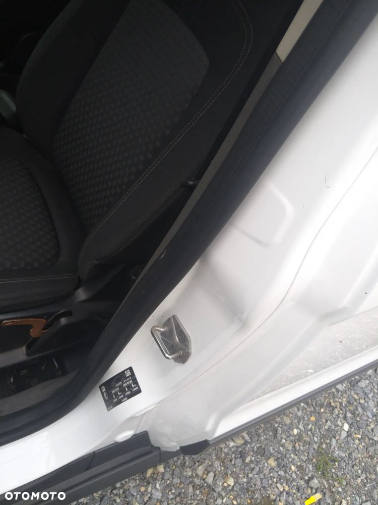 Ford Transit Connect - 15