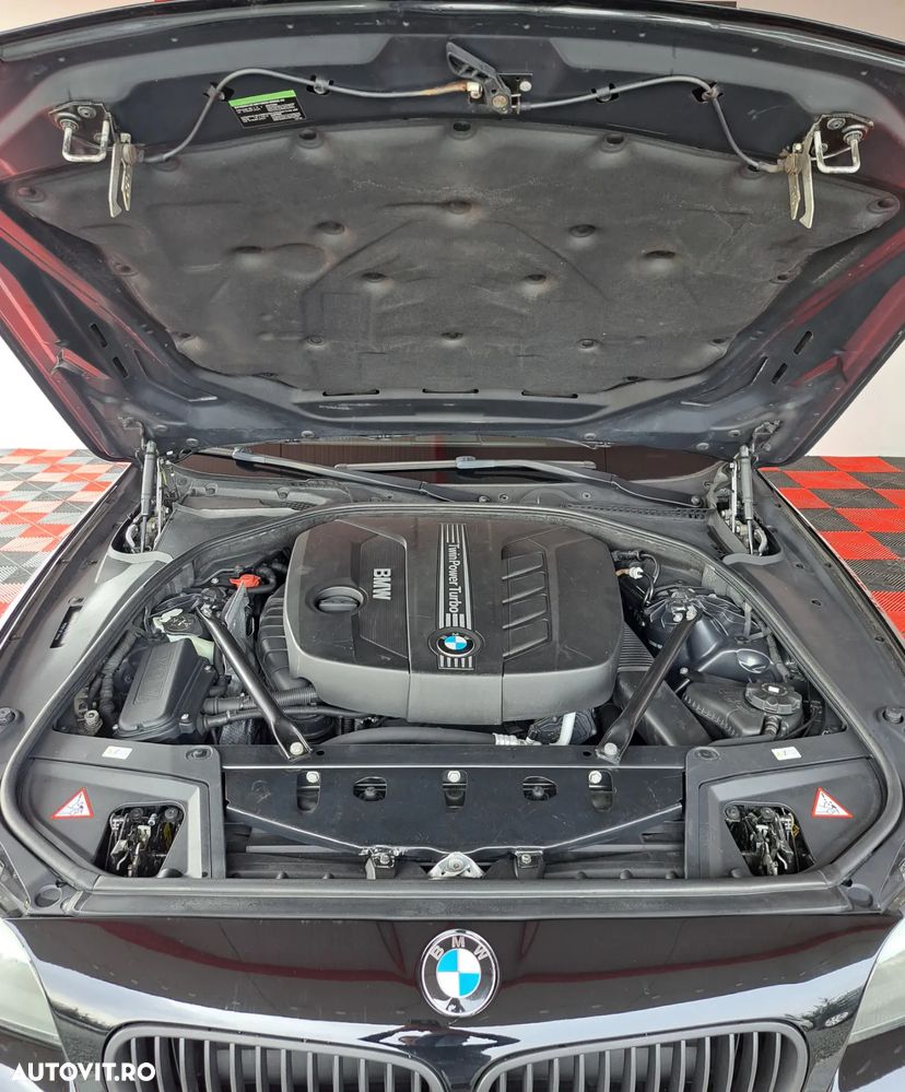 BMW Seria 5 525d xDrive Sport-Aut. - 37