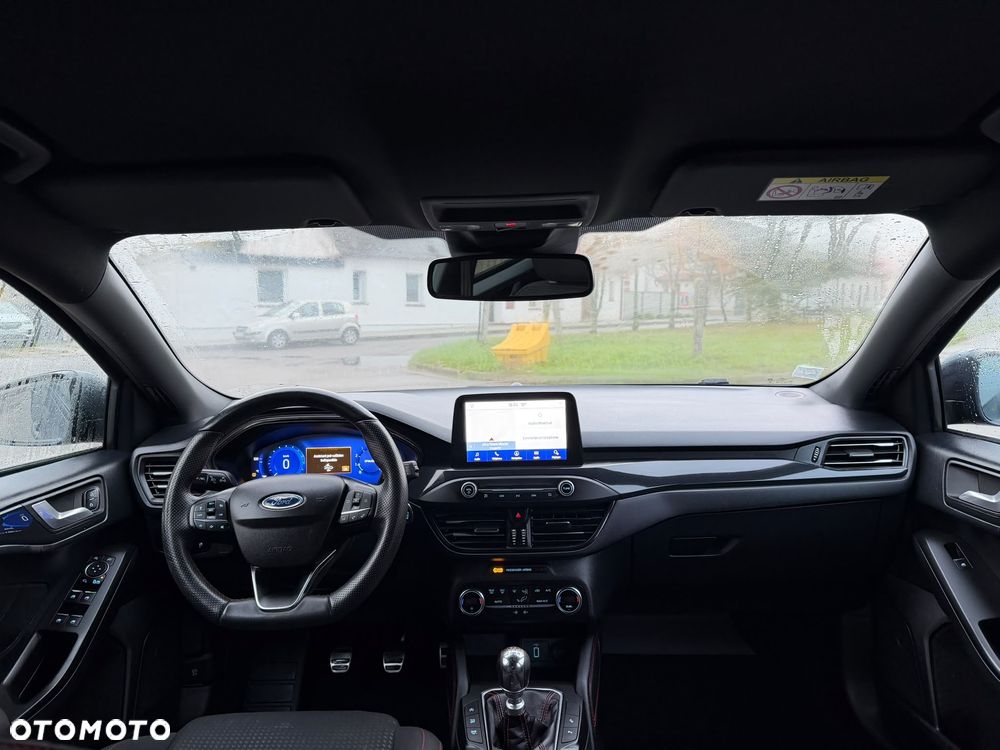 Ford Focus - 25