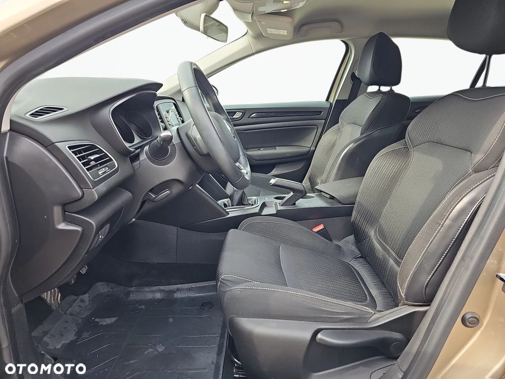 Renault Megane 1.6 SCe Zen - 10