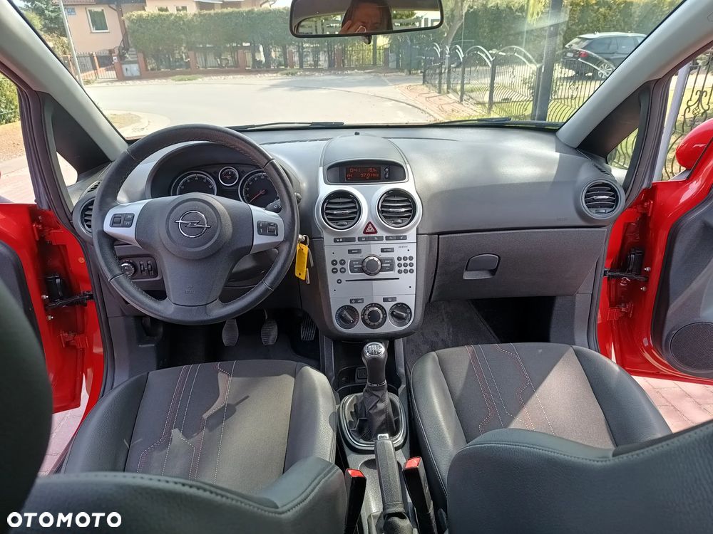 Opel Corsa 1.4 16V Color Edition - 7