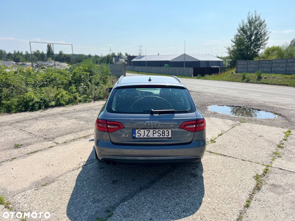 Audi A4 Avant 2.0 TDI Quattro S tronic - 5