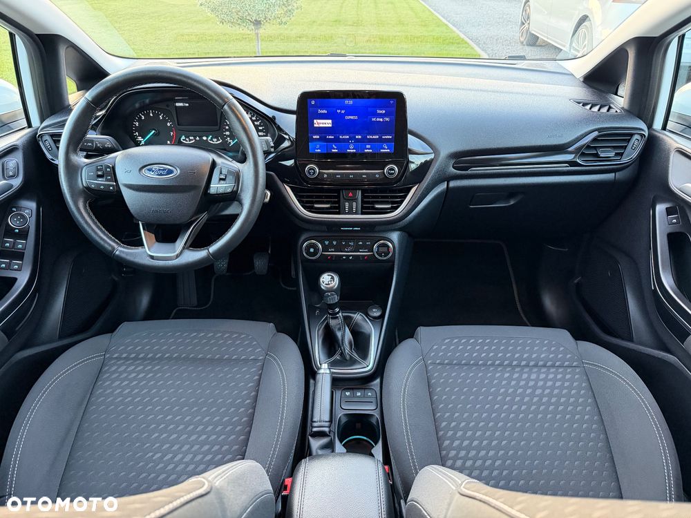 Ford Fiesta 1.0 EcoBoost S&S TITANIUM - 11