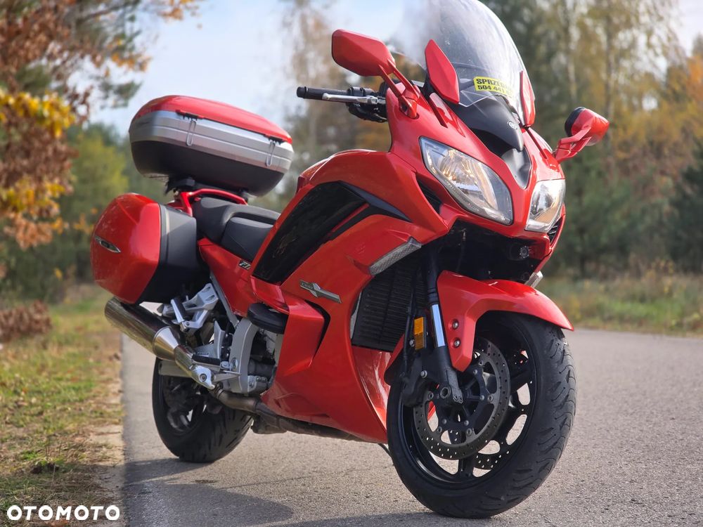 Yamaha FJR - 9