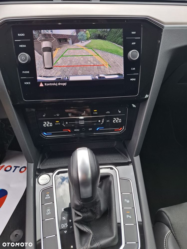 Volkswagen Passat - 23