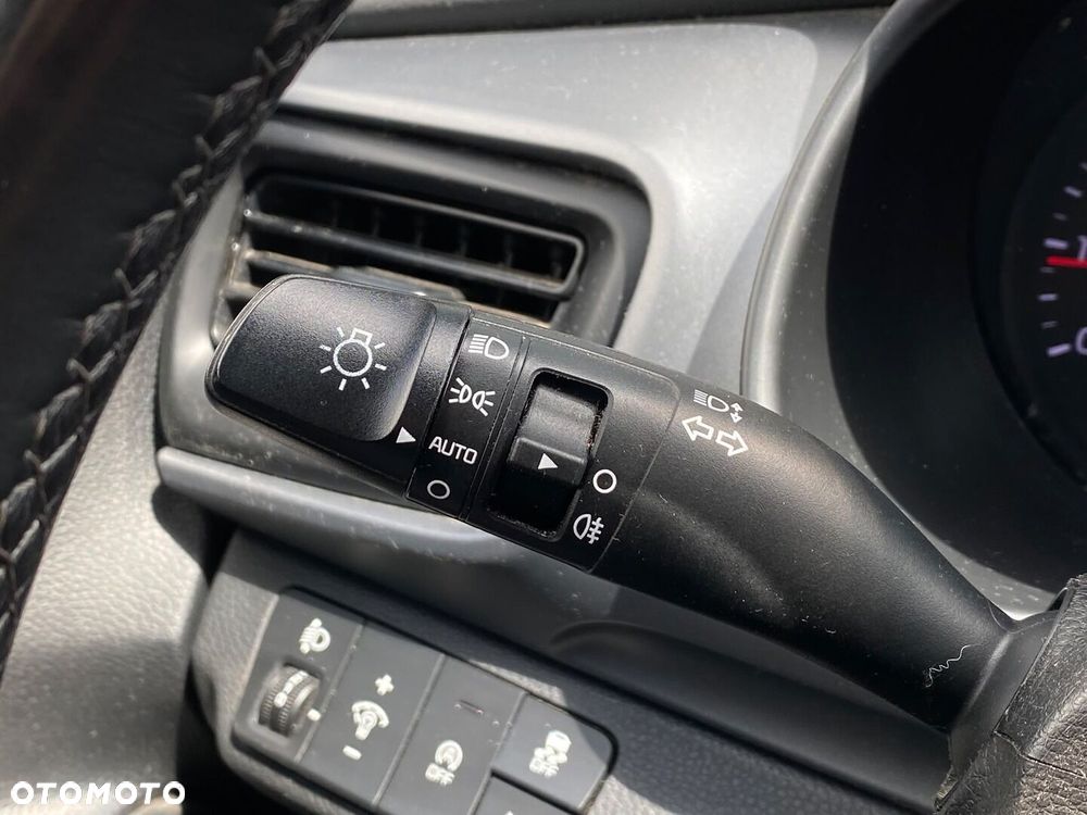 Kia Stonic 1.0 T-GDI M - 24
