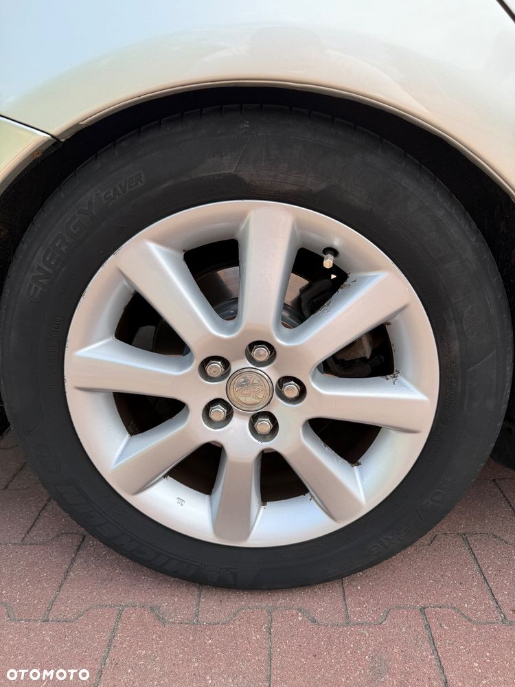 Toyota Avensis 1.8 VVT-i Sol - 24