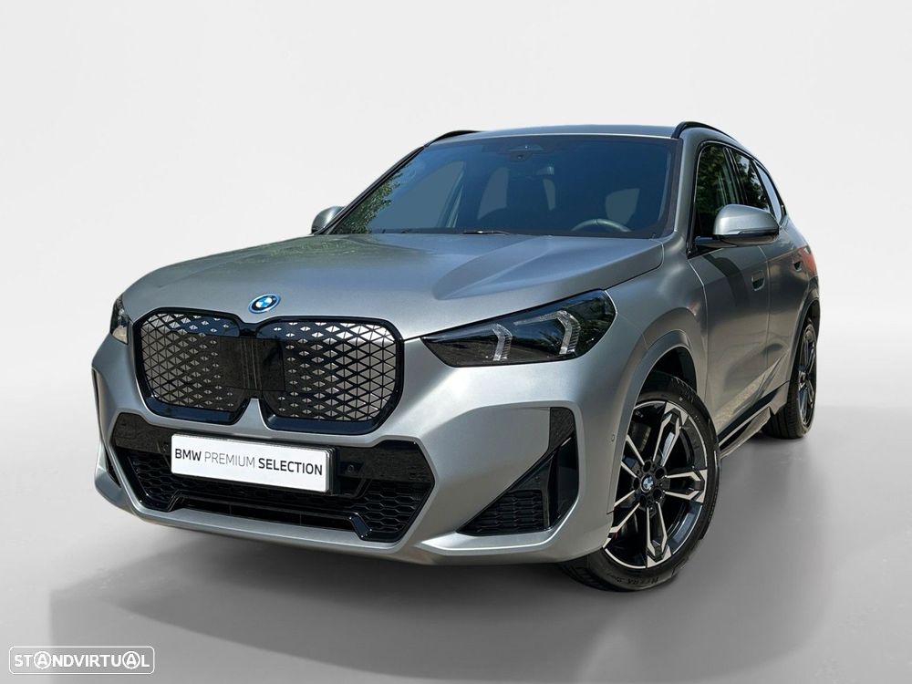BMW iX1 eDrive20 - 1