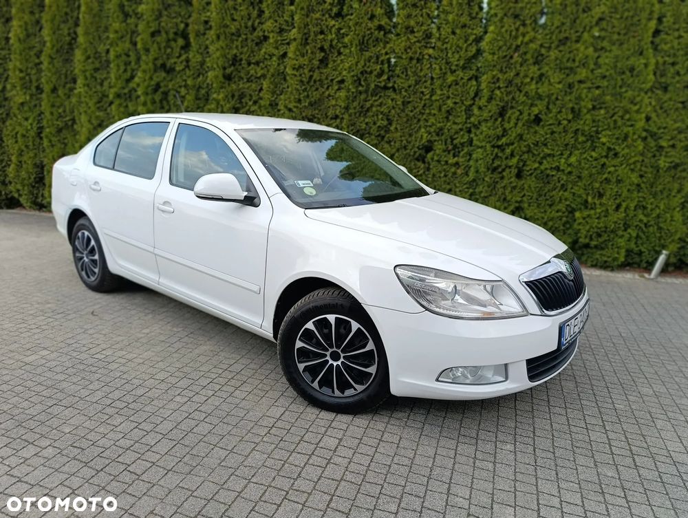 Skoda Octavia 1.6 TDI DPF DSG Active - 1