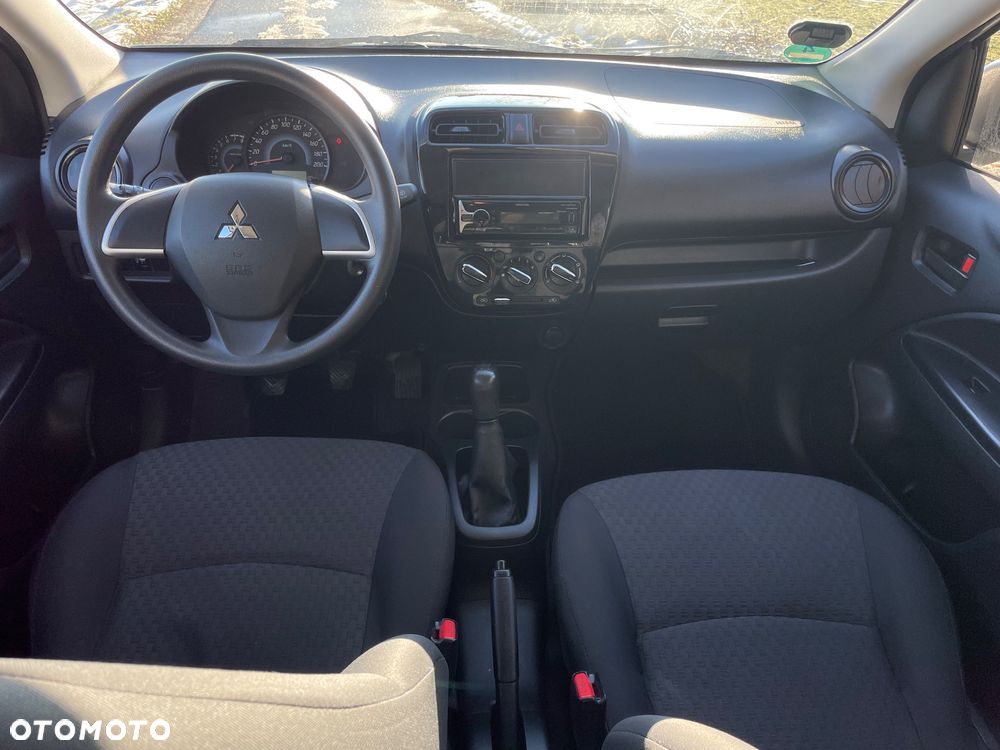 Mitsubishi Space Star - 10