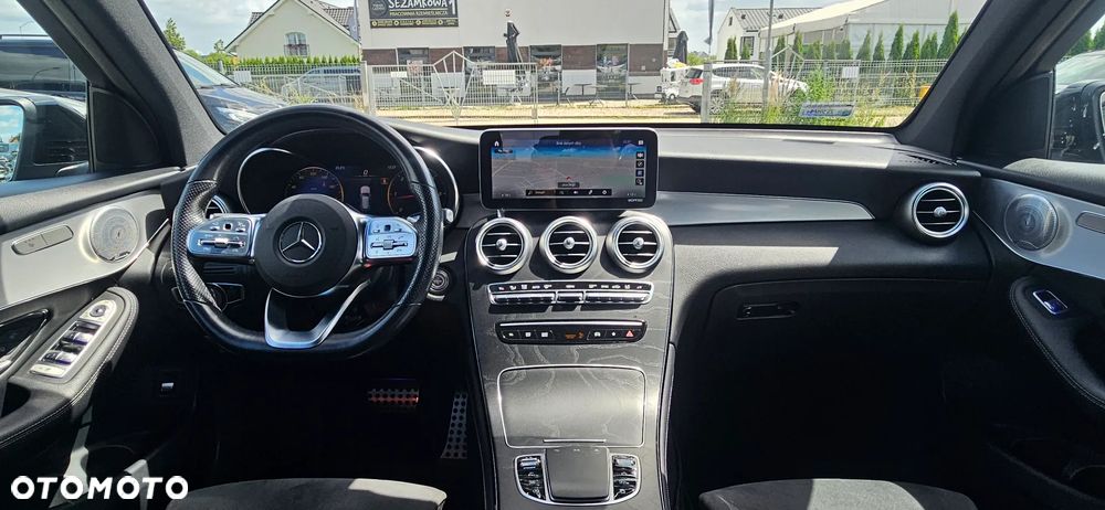 Mercedes-Benz GLC 220 d 4Matic 9G-TRONIC AMG Line - 18