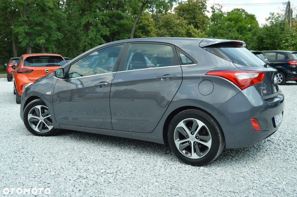 Hyundai i30 blue 1.6 GDI YES Gold - 26