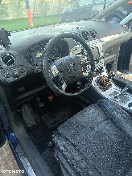 Ford S-Max - 8