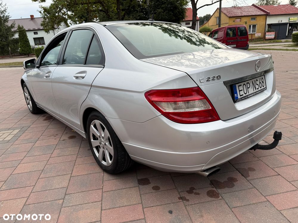 Mercedes-Benz Klasa C 220 CDI Elegance - 25