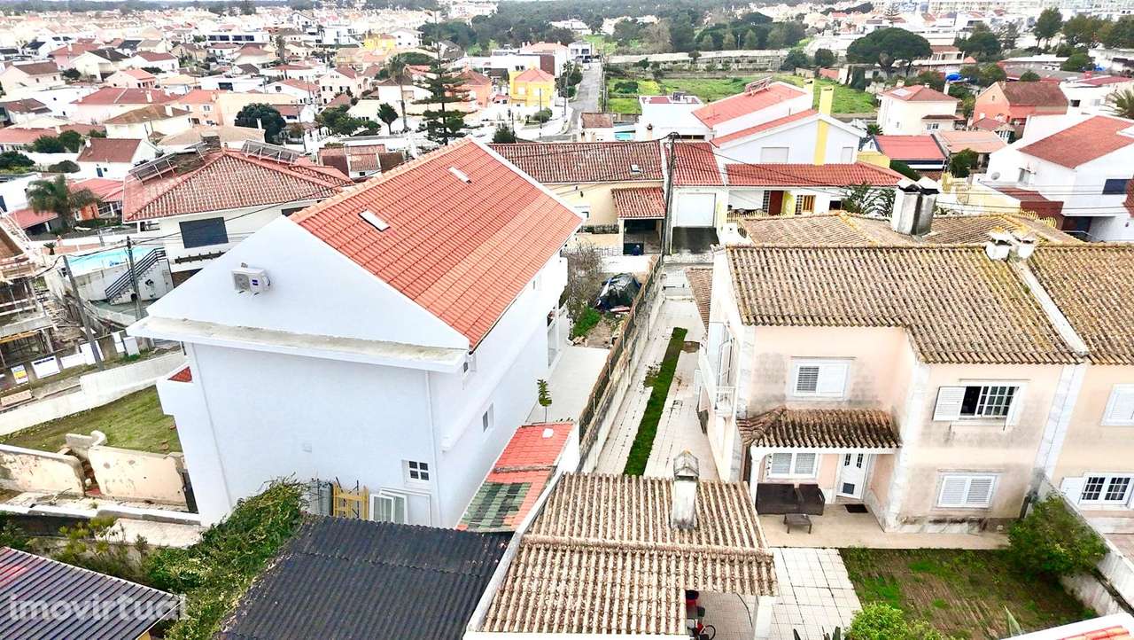 Moradia T3 Charneca da Caparica - Grande imagem: 2/23