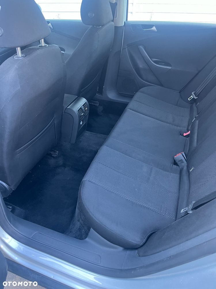 Volkswagen Passat 2.0 TSI Comfortline - 19