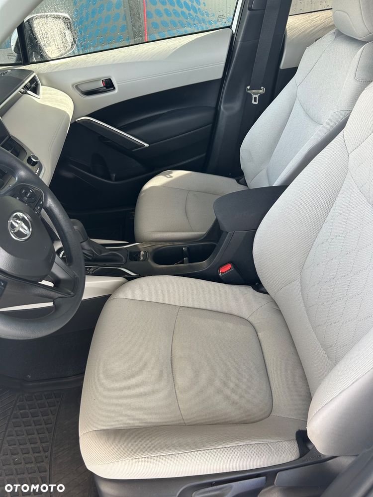 Toyota Corolla Cross - 22