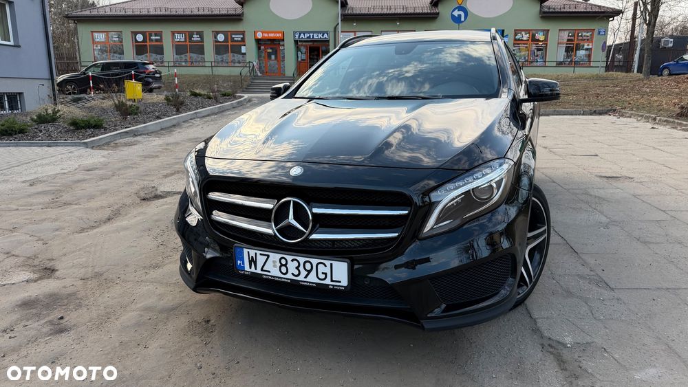Mercedes-Benz GLA - 1