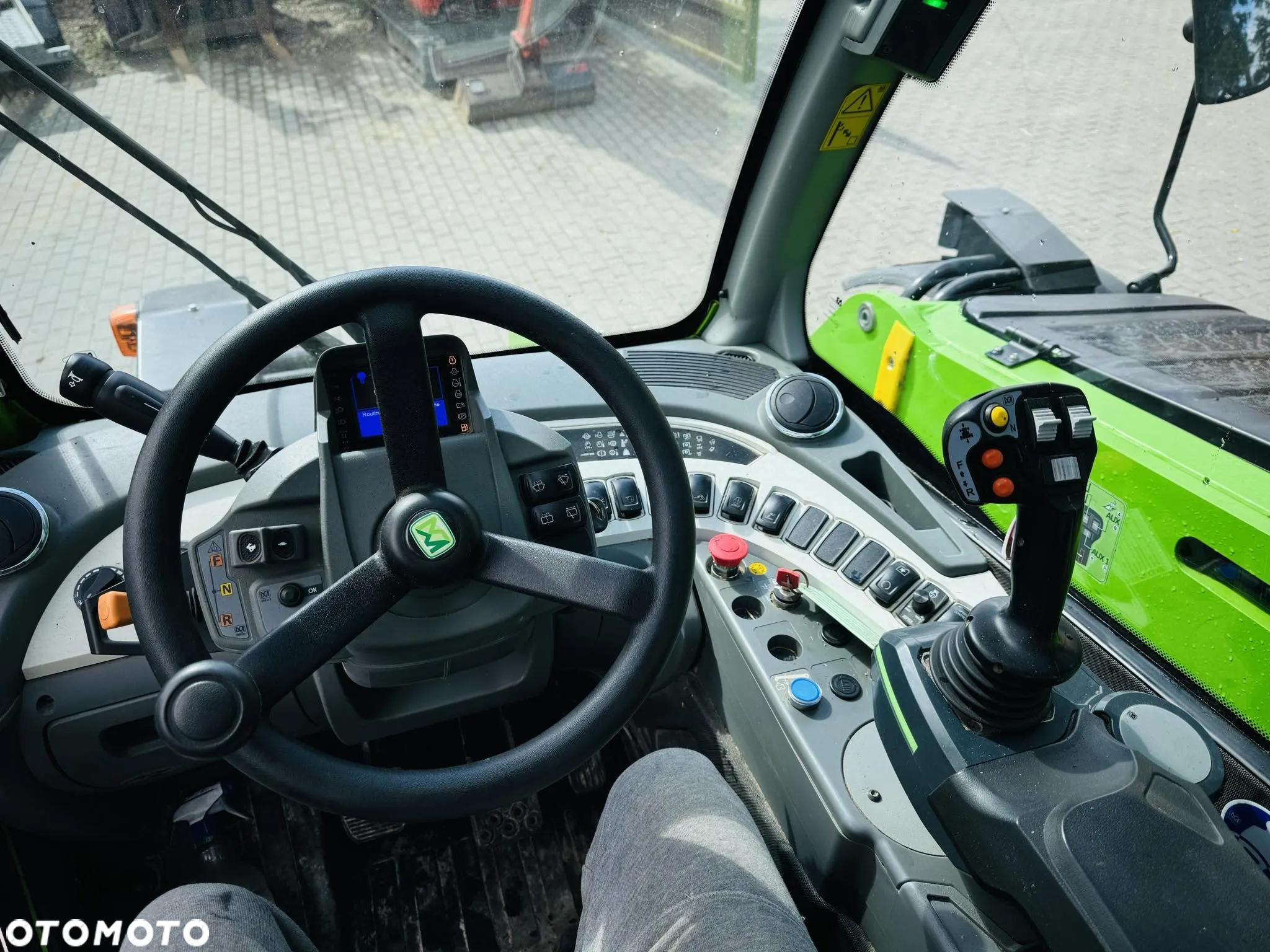 Merlo TF42.7 CS - 9