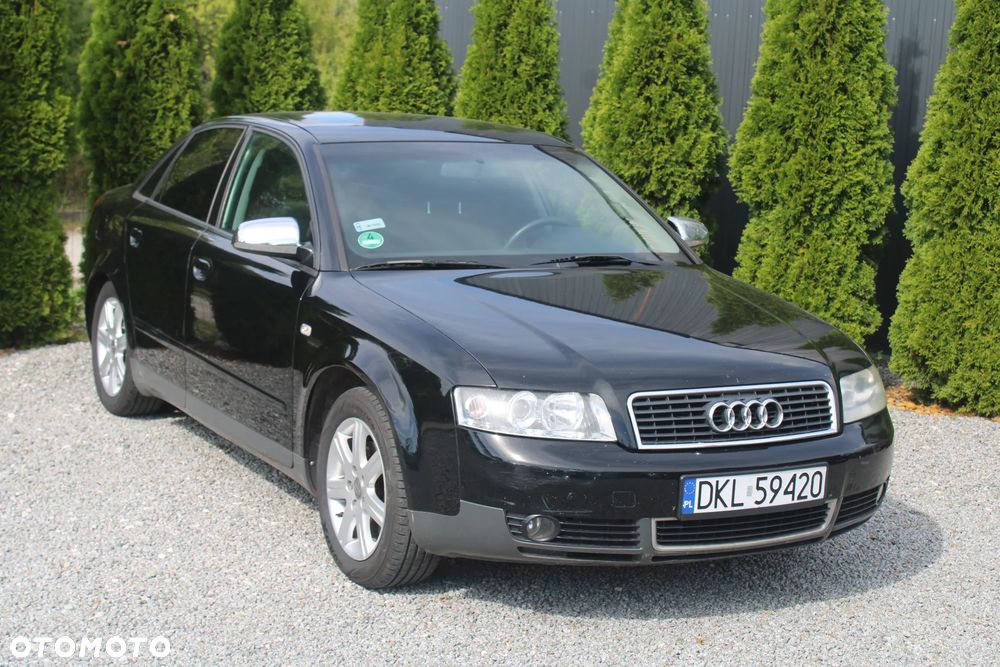 Audi A4 Limousine - 3