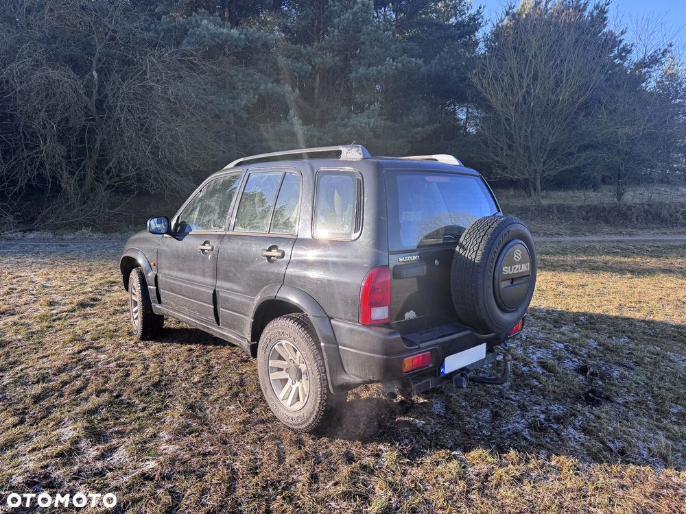 Suzuki Grand Vitara V6-2.5 Comfort - 2