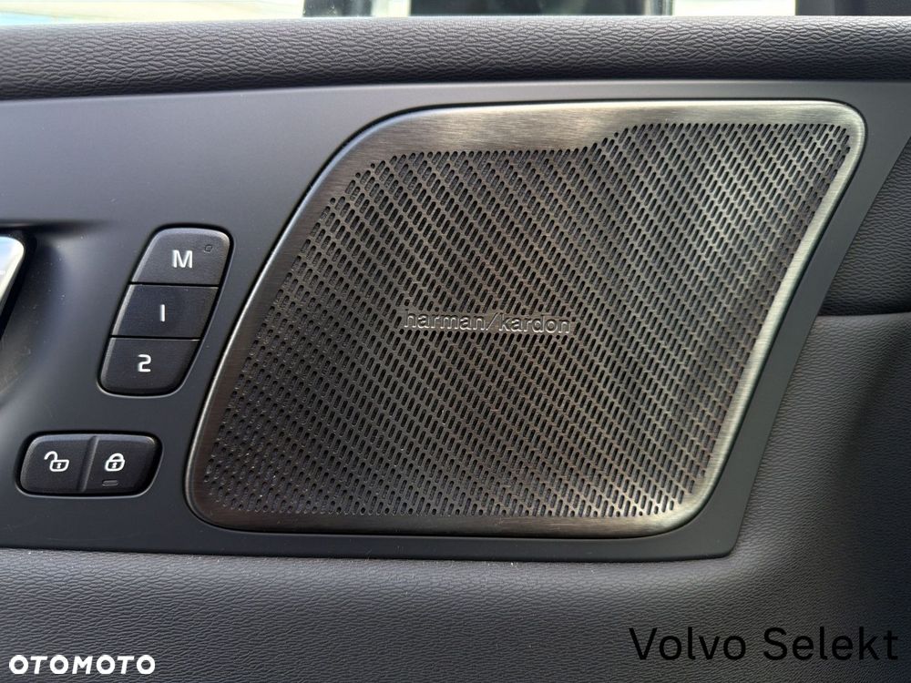 Volvo XC 60 - 32