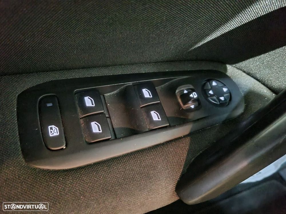 Peugeot 308 1.2 PureTech Style - 13