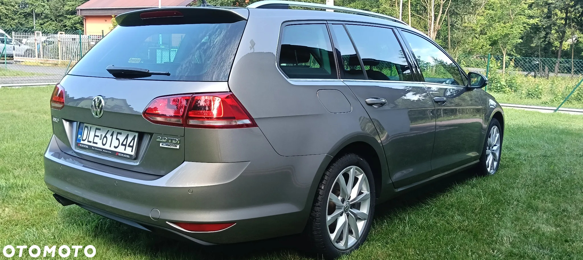 Volkswagen Golf 2.0 BlueTDI Highline - 12