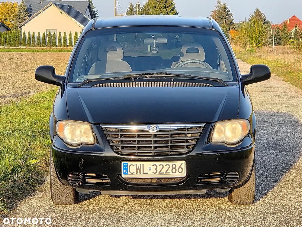 Chrysler Grand Voyager 2006 photo 2